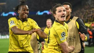 Dortmund đã tạo ra một cuộc lội ngược dòng cảm xúc