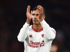 Varane sẽ rời MU ở mùa hè này