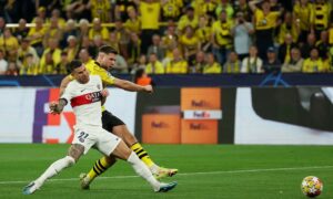Dortmund quật ngã PSG