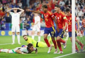 Tây Ban Nha giành vé đi tiếp sau chiến thắng 1-0 với Italy